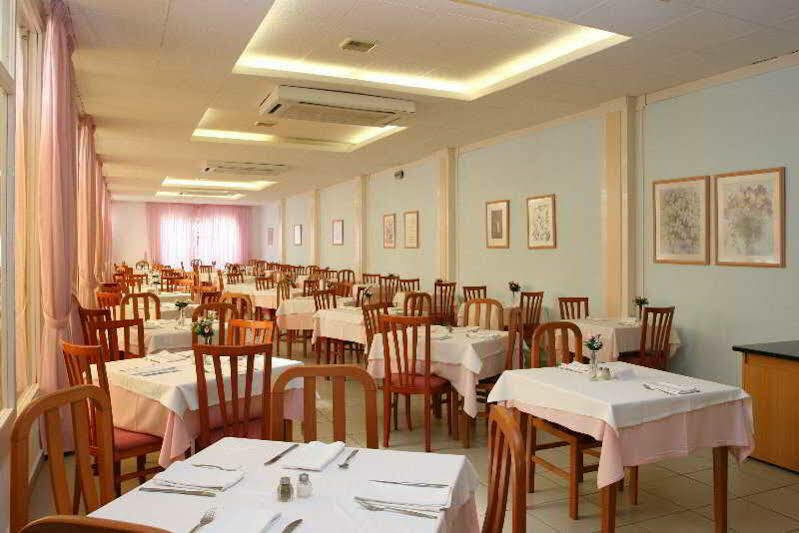喜悦皮内达斯普拉西酒店 Costa Brava 外观 照片